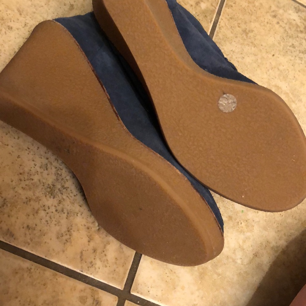 Booties - Picture 4 of 4
